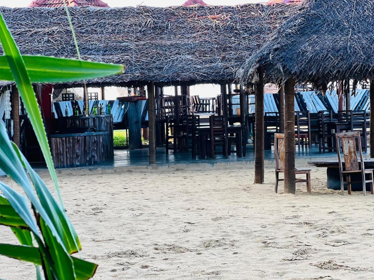 Omeesha Beach Hotel Kalpitiya Ngoại thất bức ảnh