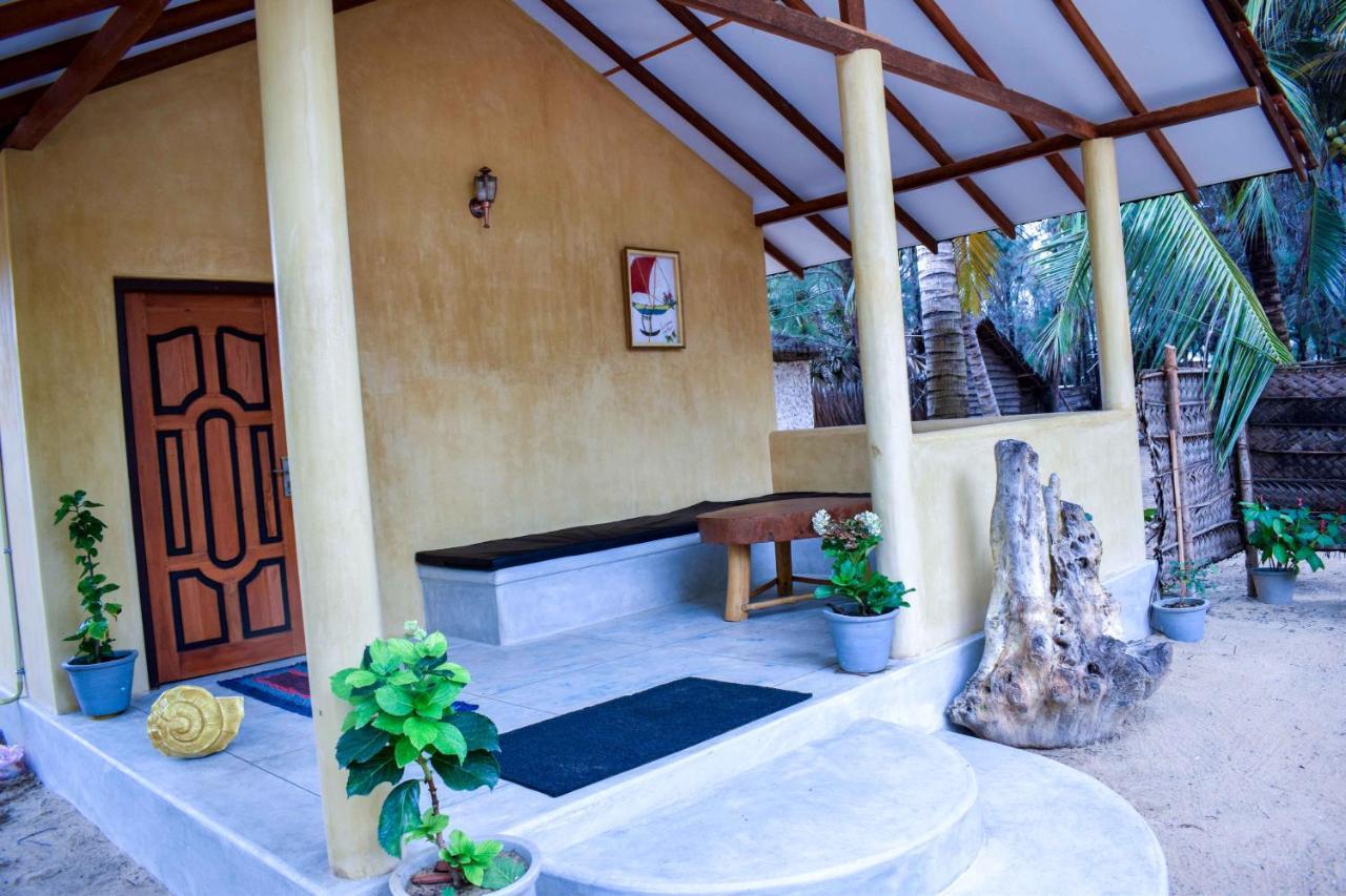 Omeesha Beach Hotel Kalpitiya Ngoại thất bức ảnh