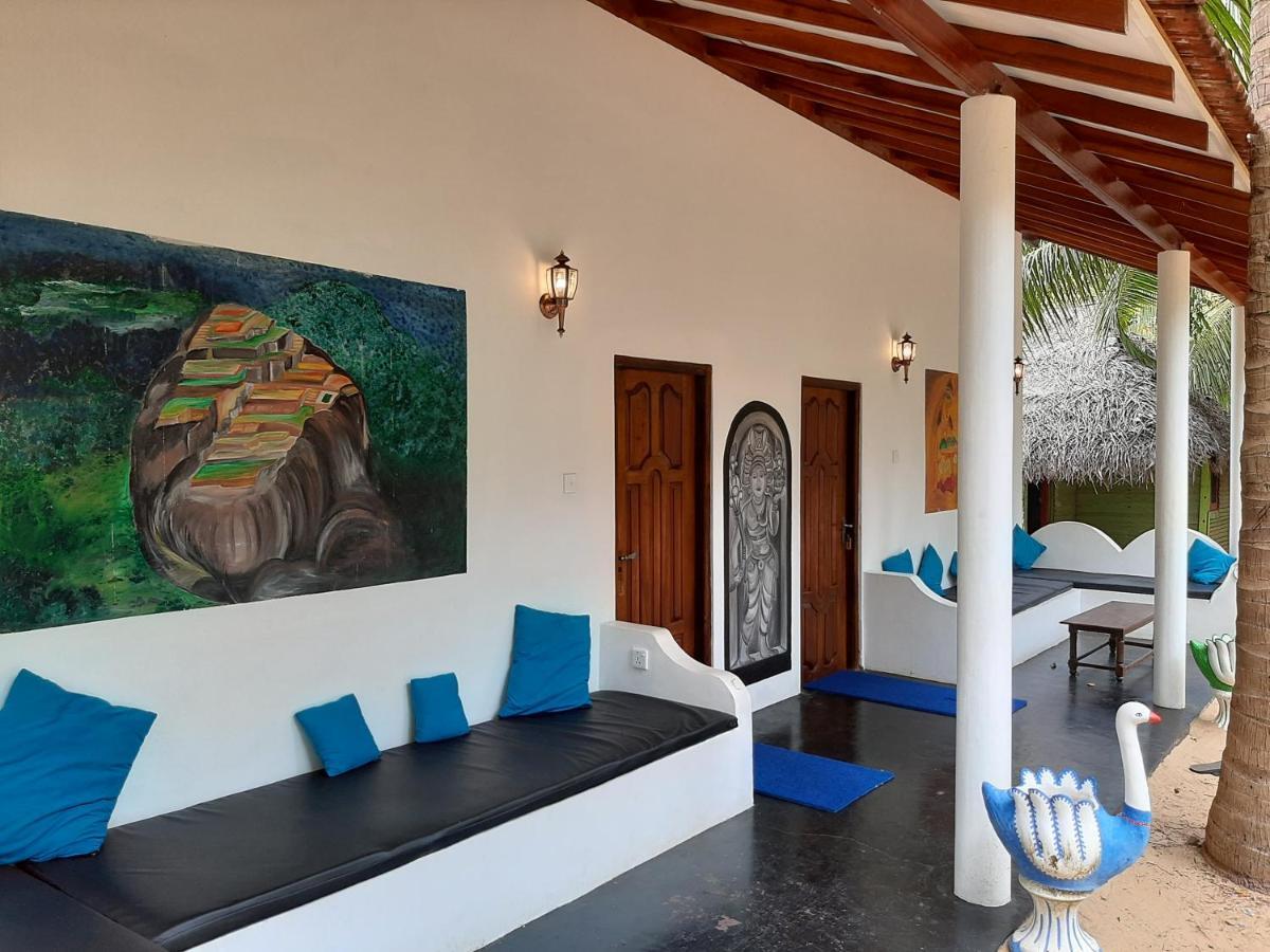 Omeesha Beach Hotel Kalpitiya Ngoại thất bức ảnh